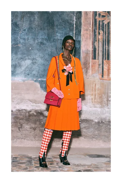Look 74
